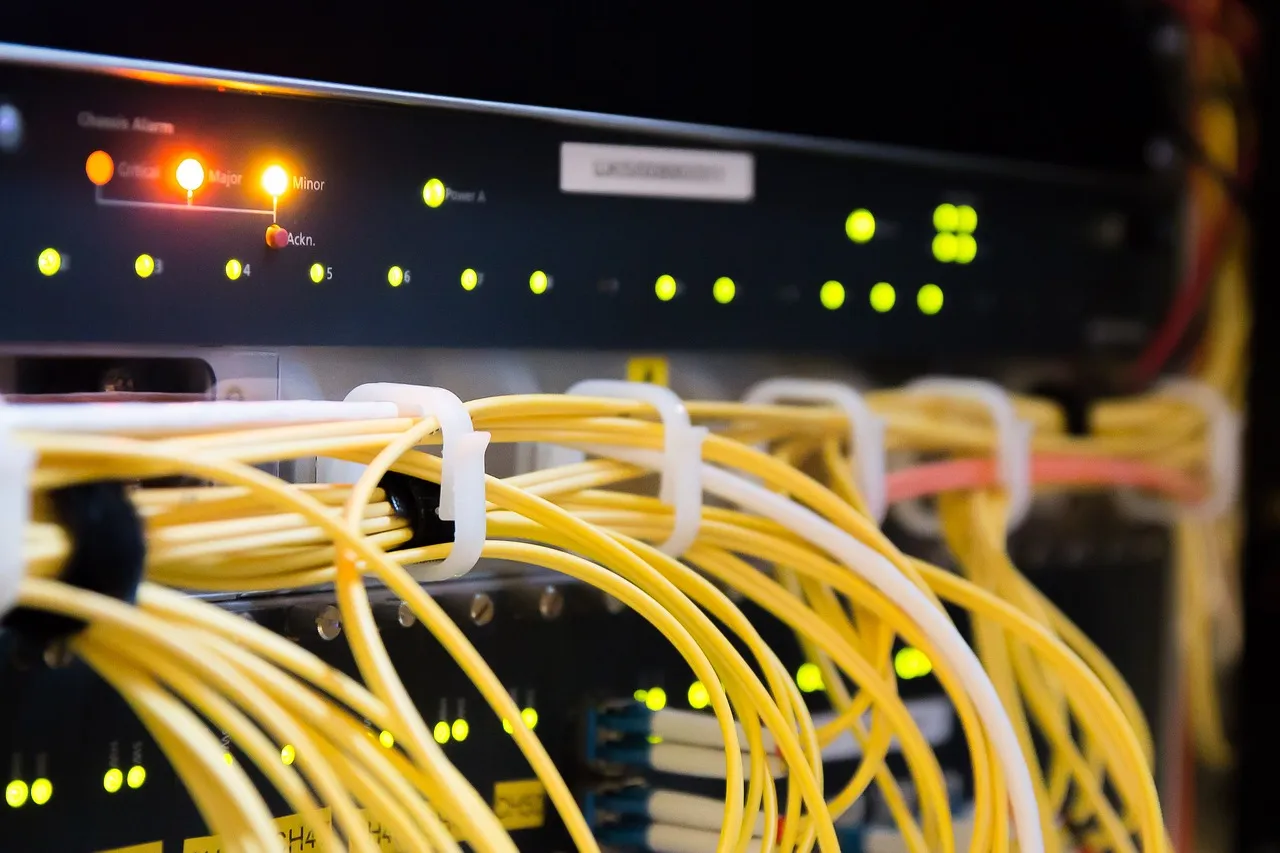 IT, énergie & techniques spécialisées